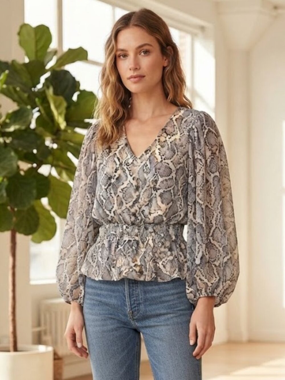 Vince Camuto Size Large Peplum Deep V Blouse Sheer Sleeves Snake Print Vamp Edgy